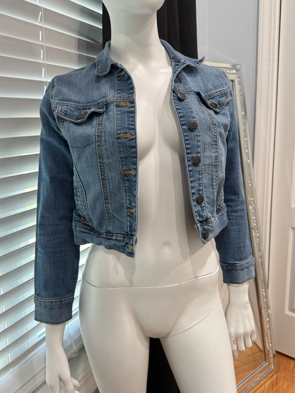 Old Navy Light Blue Cropped Denim Jacket